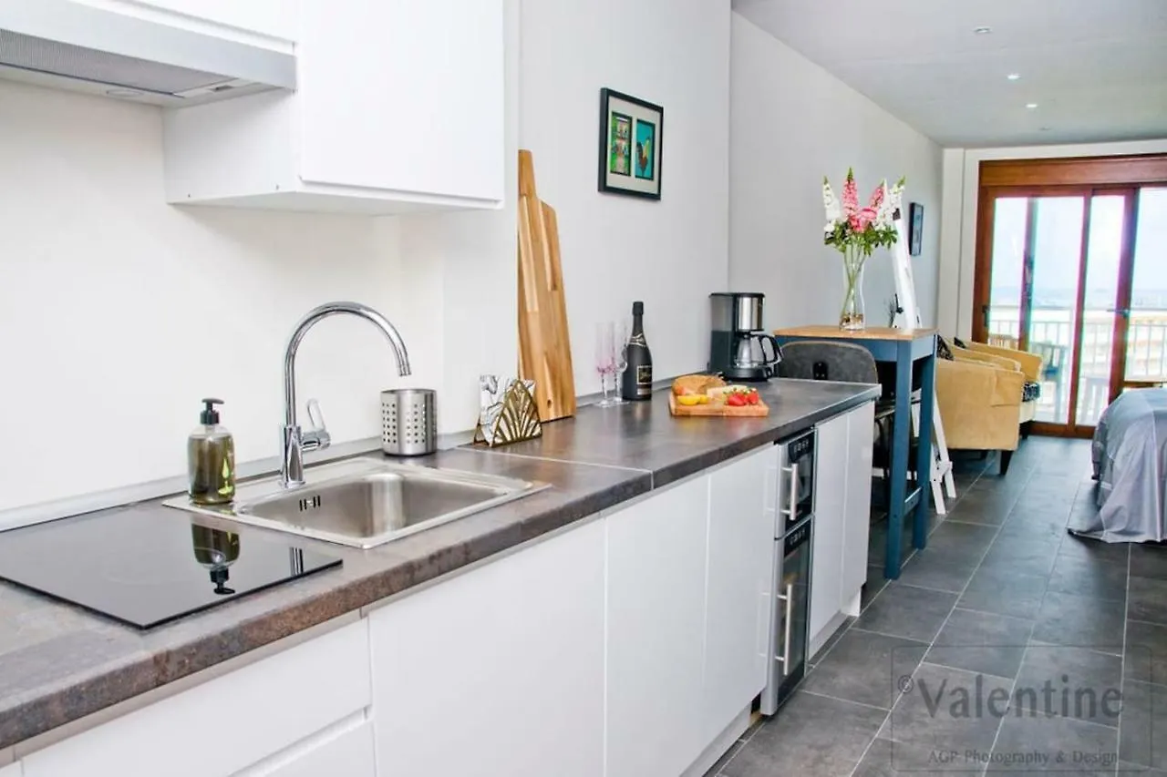Stunning Studio.Seaview With Balcony And Pool. Lejlighed Torremolinos